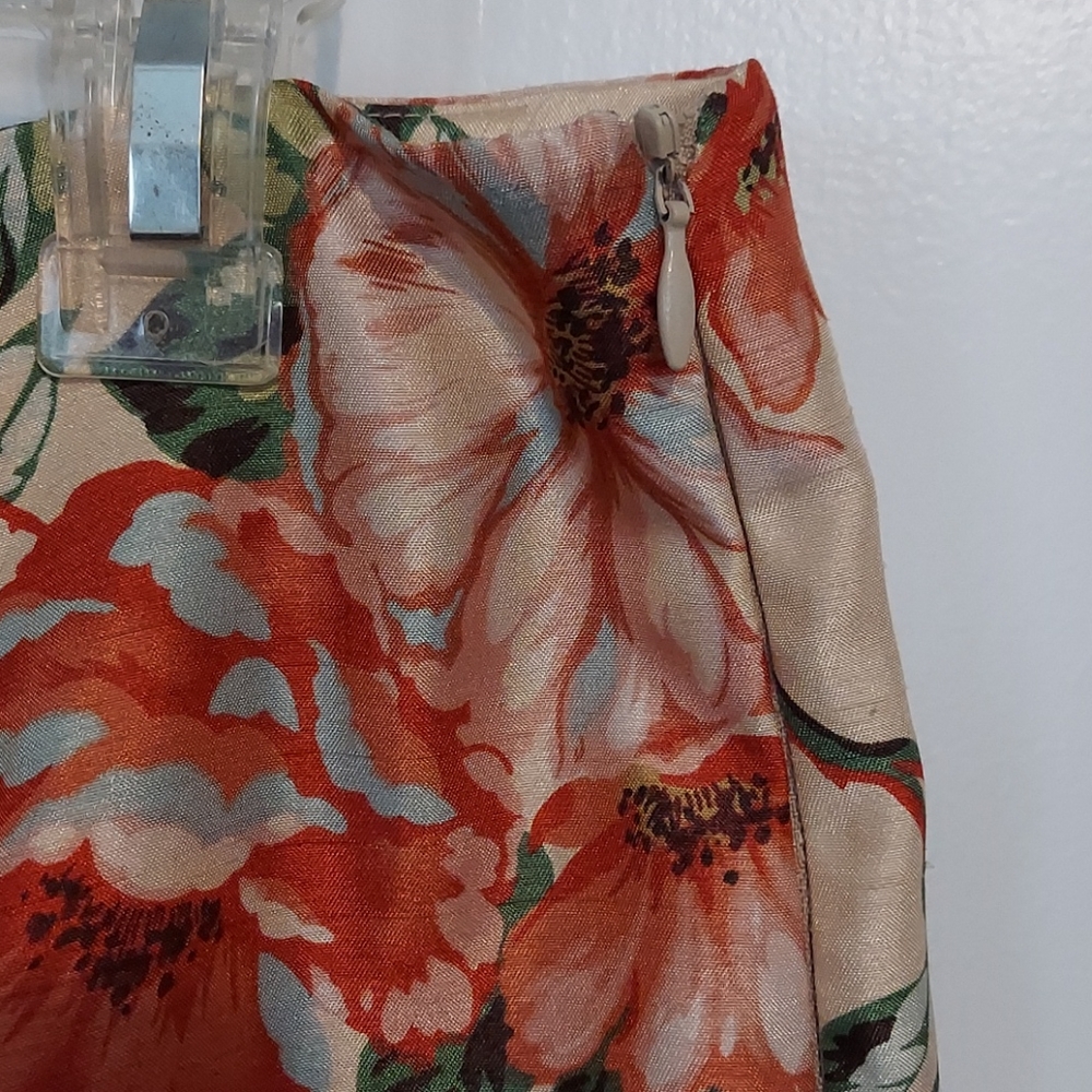 Floral Capris - Picture 3 of 6